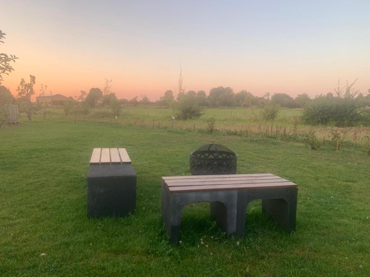 Droom Aan De Linge Wadenoijen Esterno foto